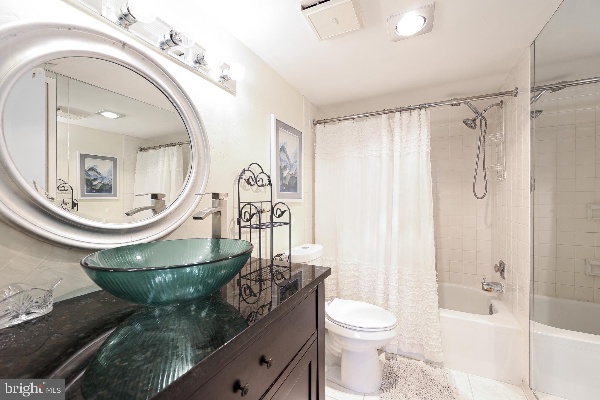 1800 OLD MEADOW RD #804