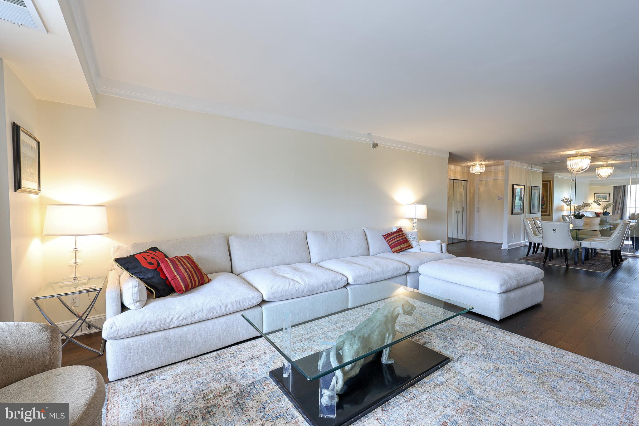 1800 OLD MEADOW RD #804