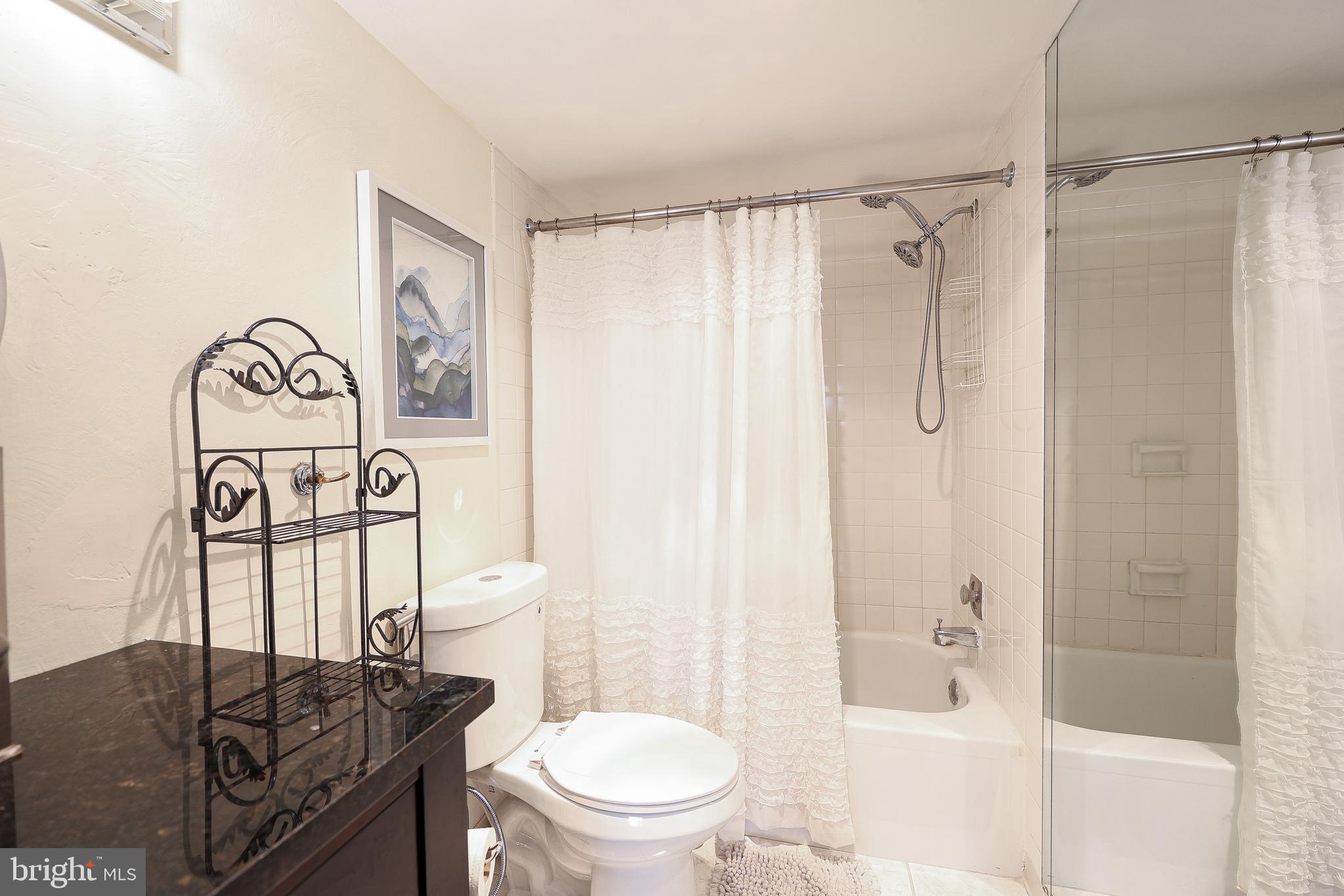 1800 OLD MEADOW RD #804