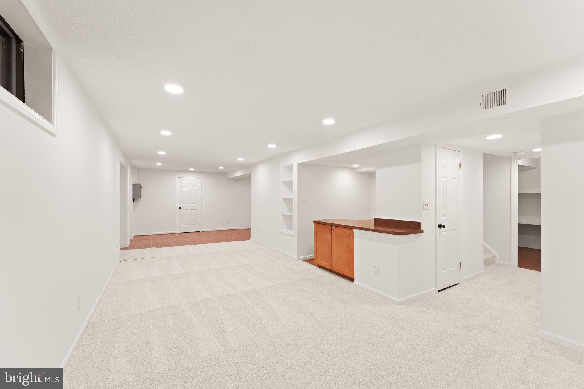 10912 Blue Roan Rd