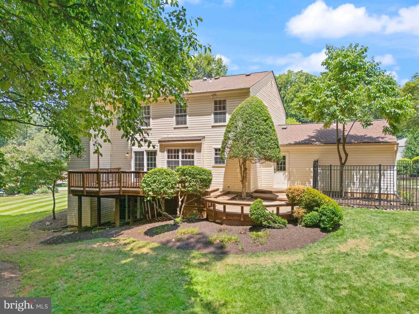10912 Blue Roan Rd