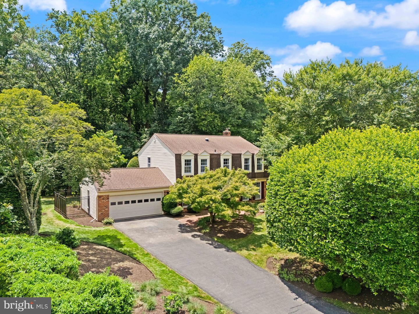10912 Blue Roan Rd