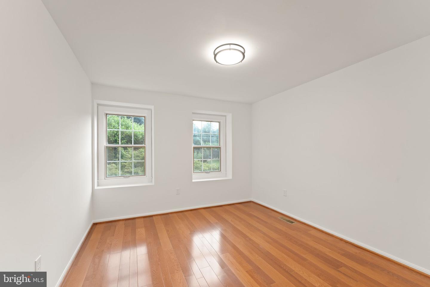 10912 Blue Roan Rd