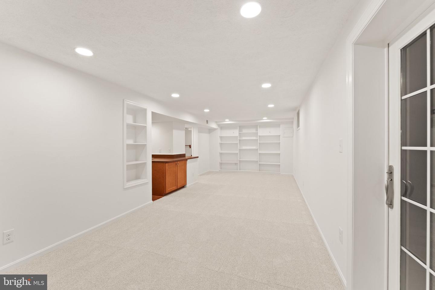 10912 Blue Roan Rd
