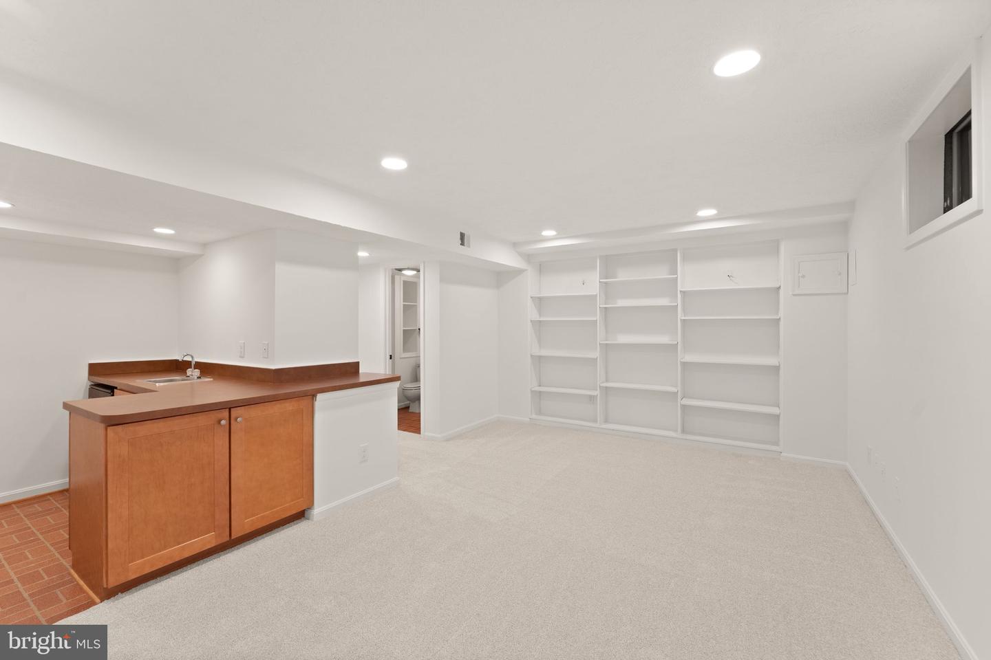 10912 Blue Roan Rd