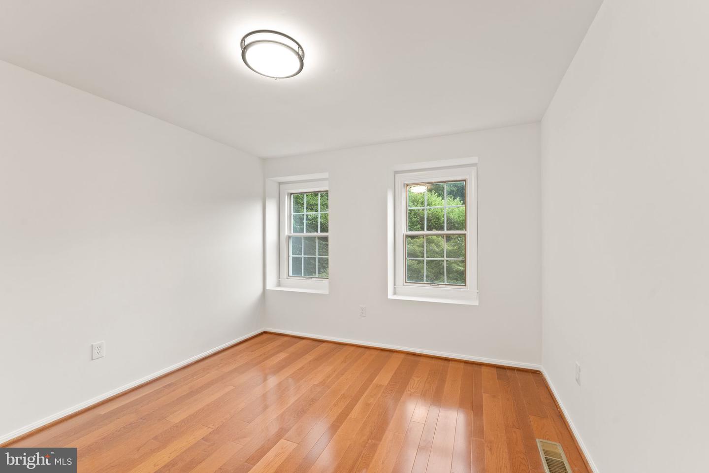 10912 Blue Roan Rd