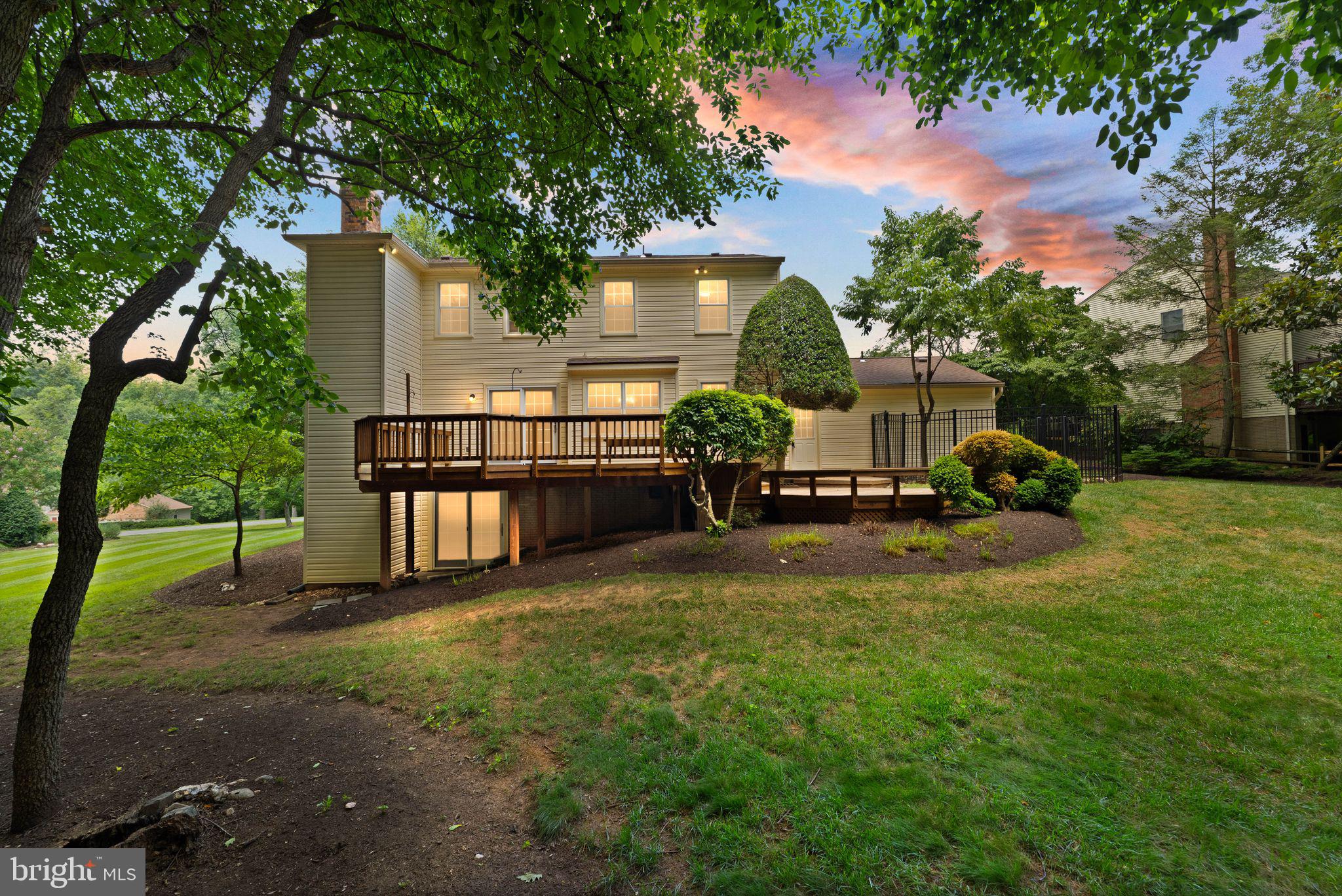 10912 Blue Roan Rd