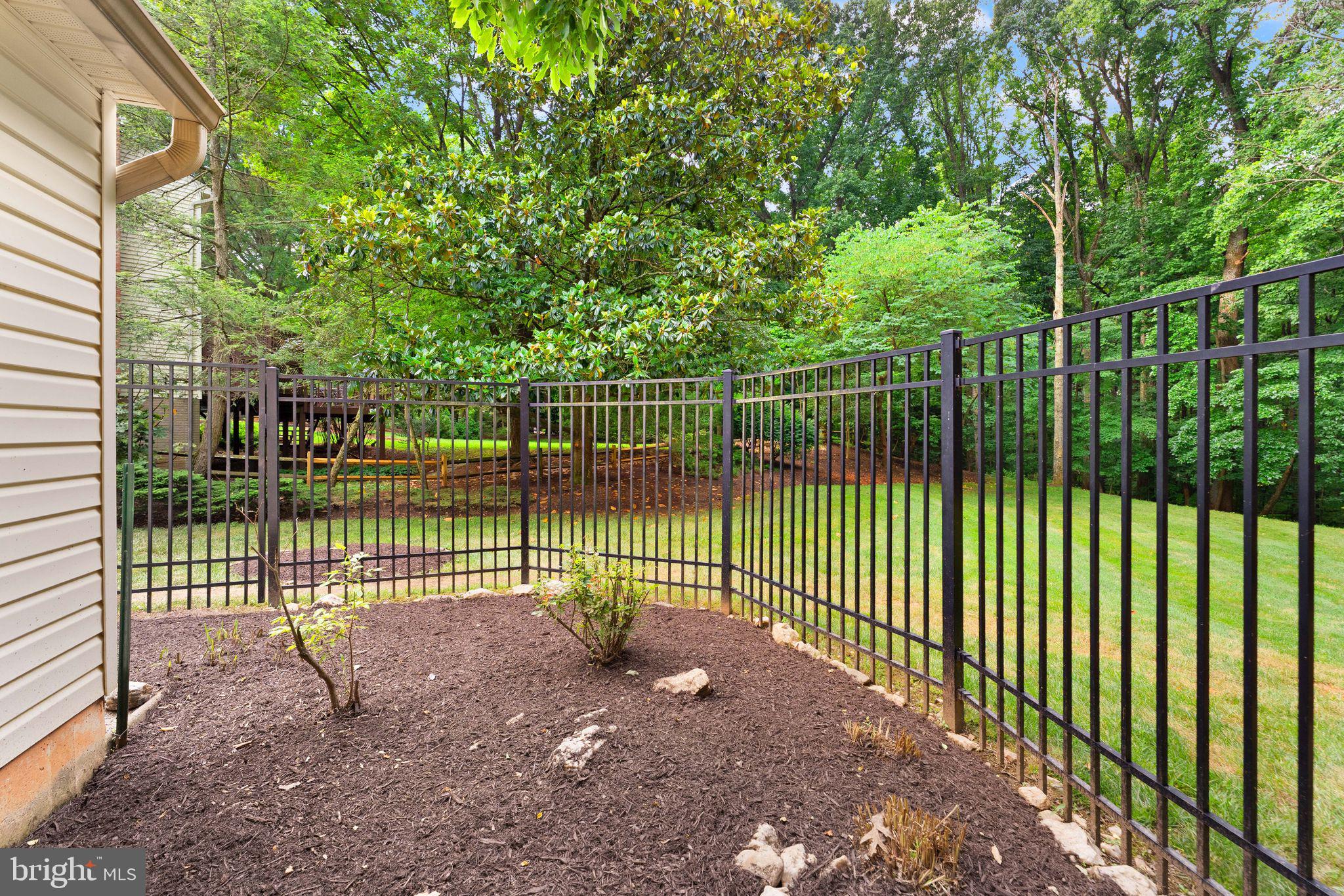 10912 Blue Roan Rd