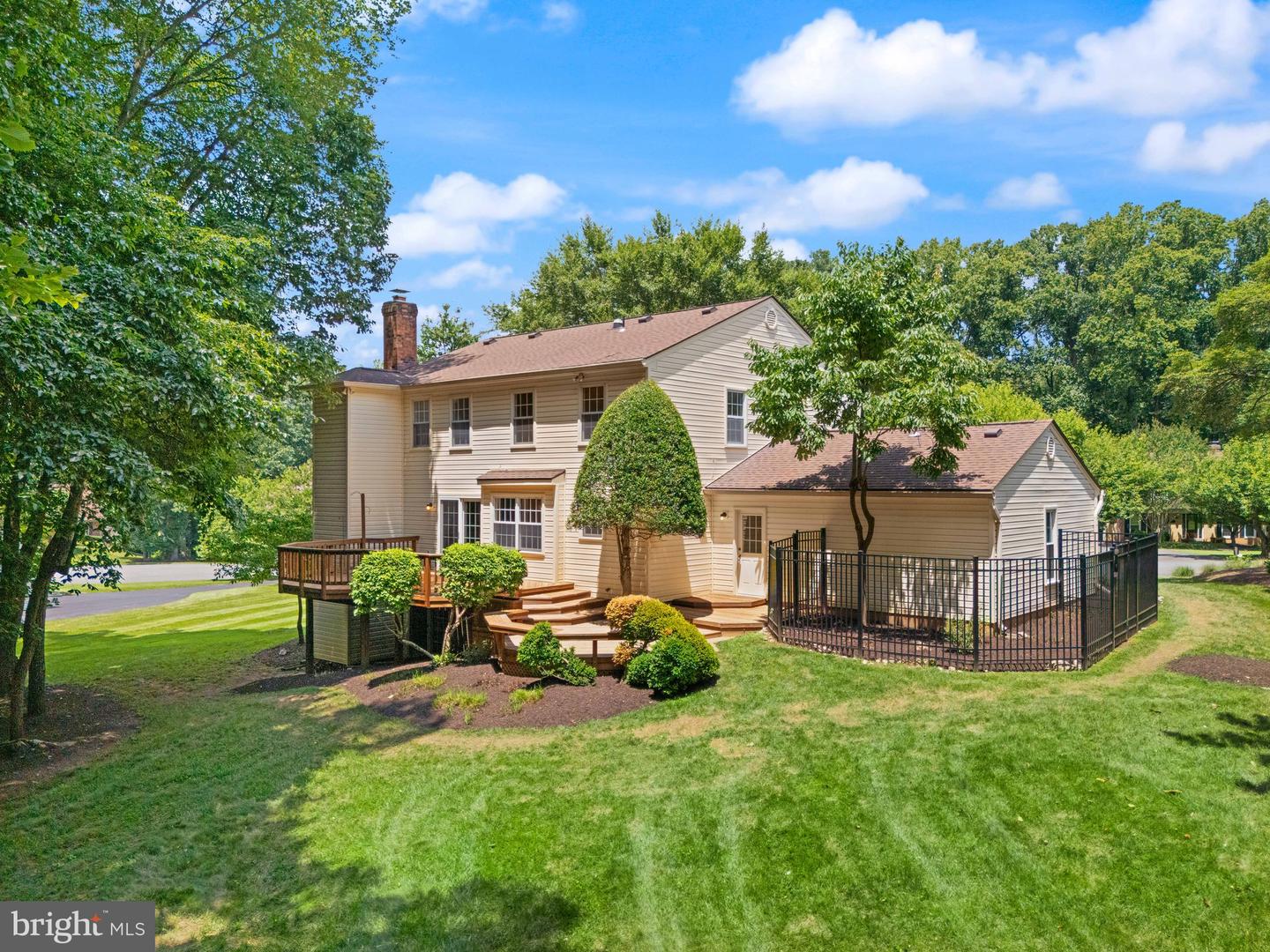 10912 Blue Roan Rd