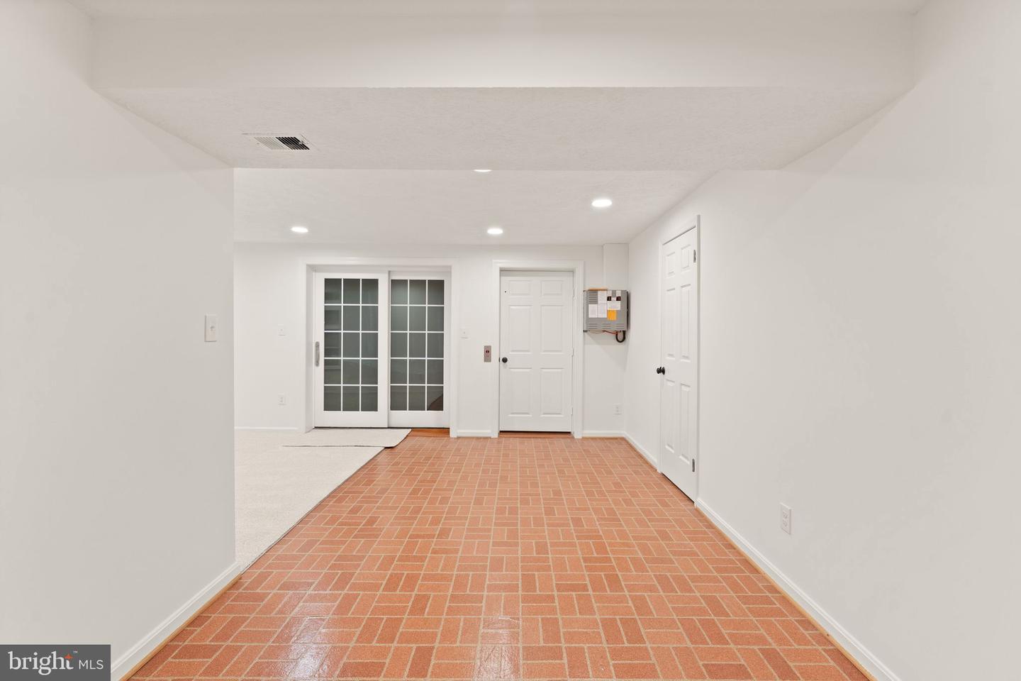 10912 Blue Roan Rd