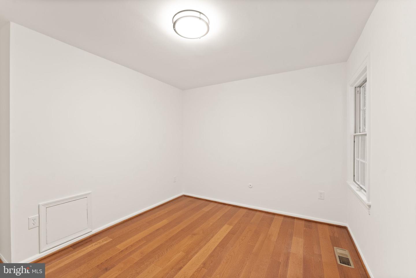 10912 Blue Roan Rd