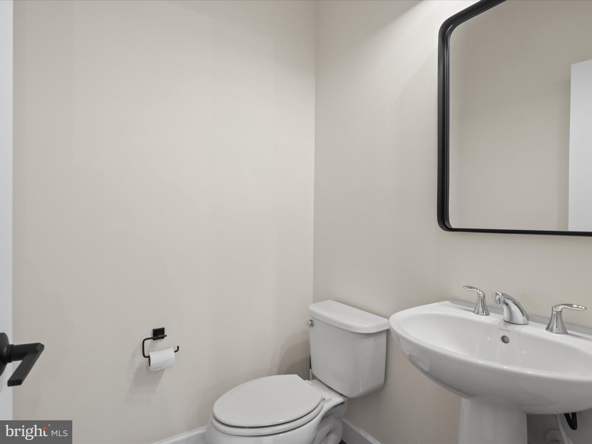 6272 Summit Point Ct