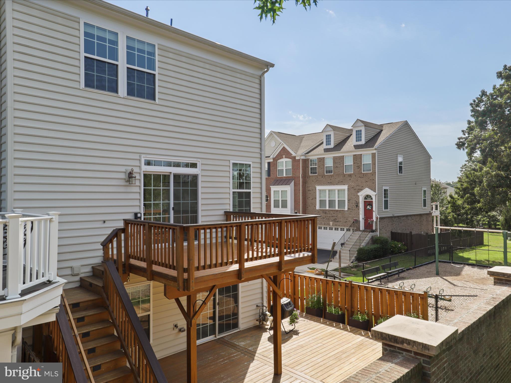 6272 Summit Point Ct