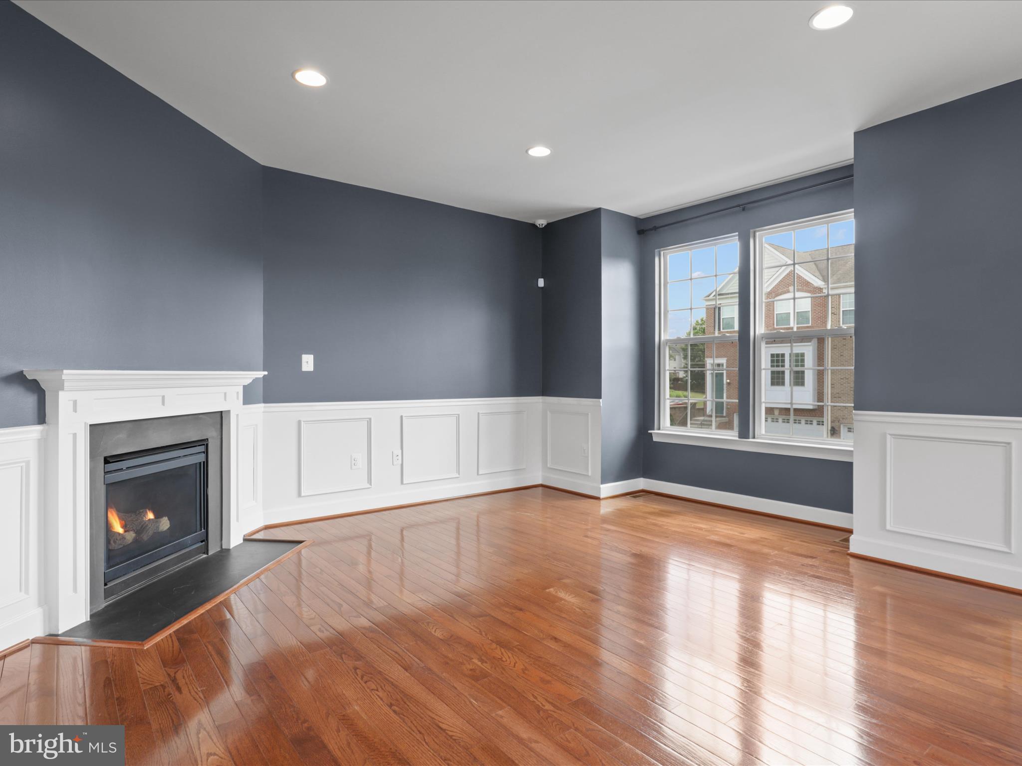 6272 Summit Point Ct