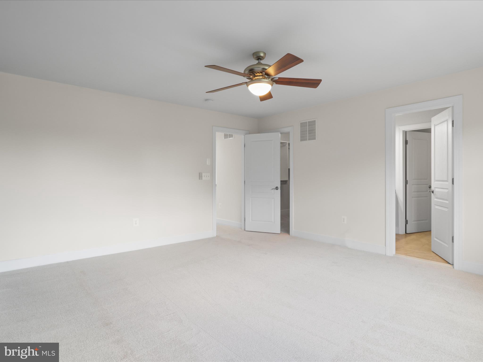 6272 Summit Point Ct