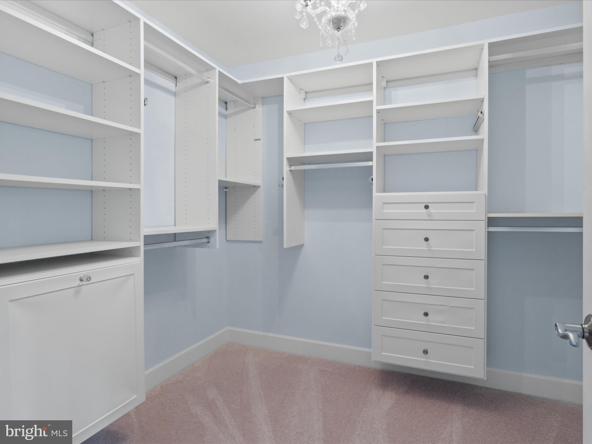 6272 Summit Point Ct