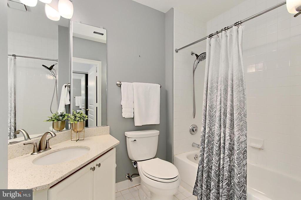 12915 Alton Sq #307
