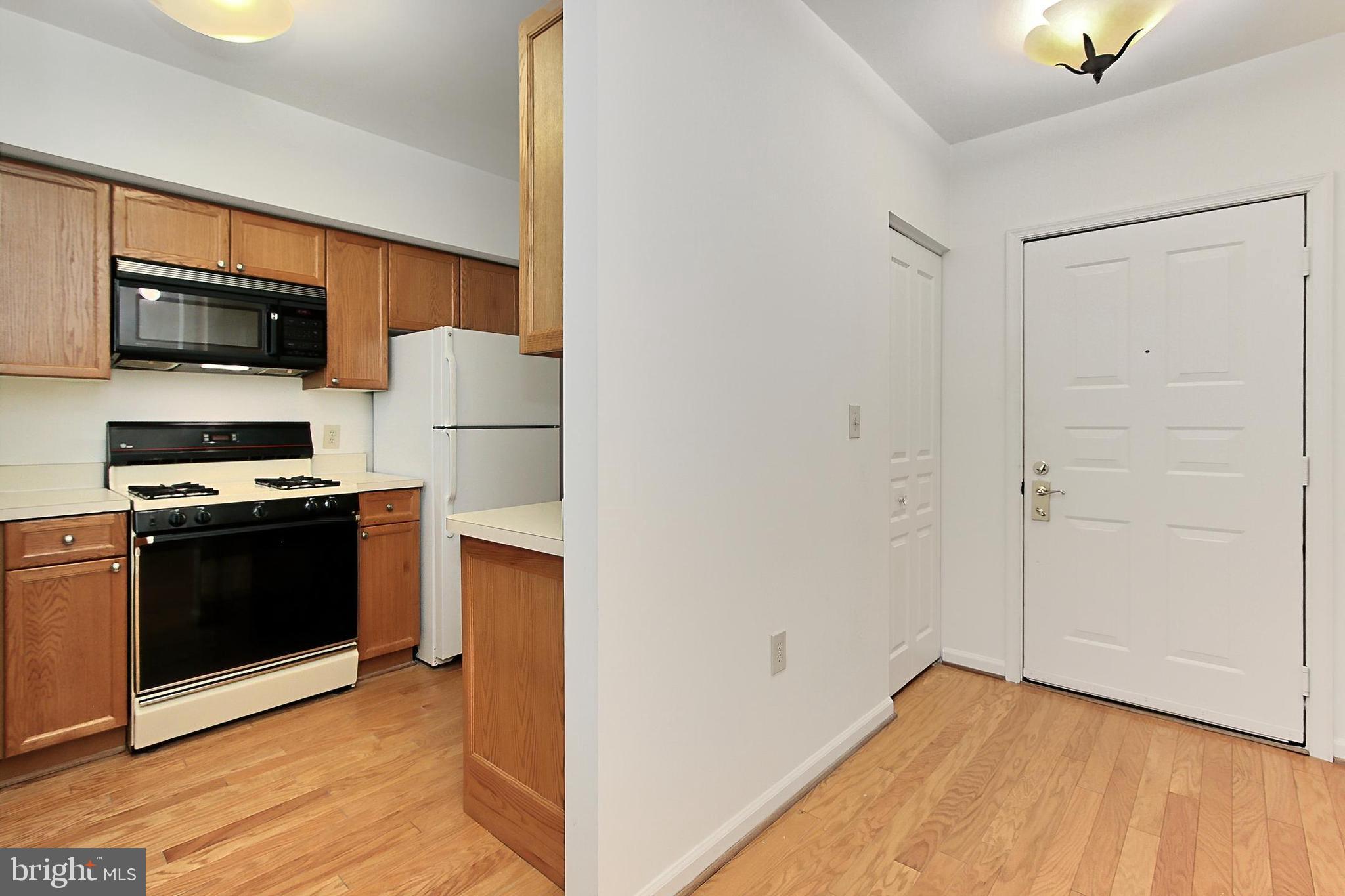 12915 Alton Sq #307