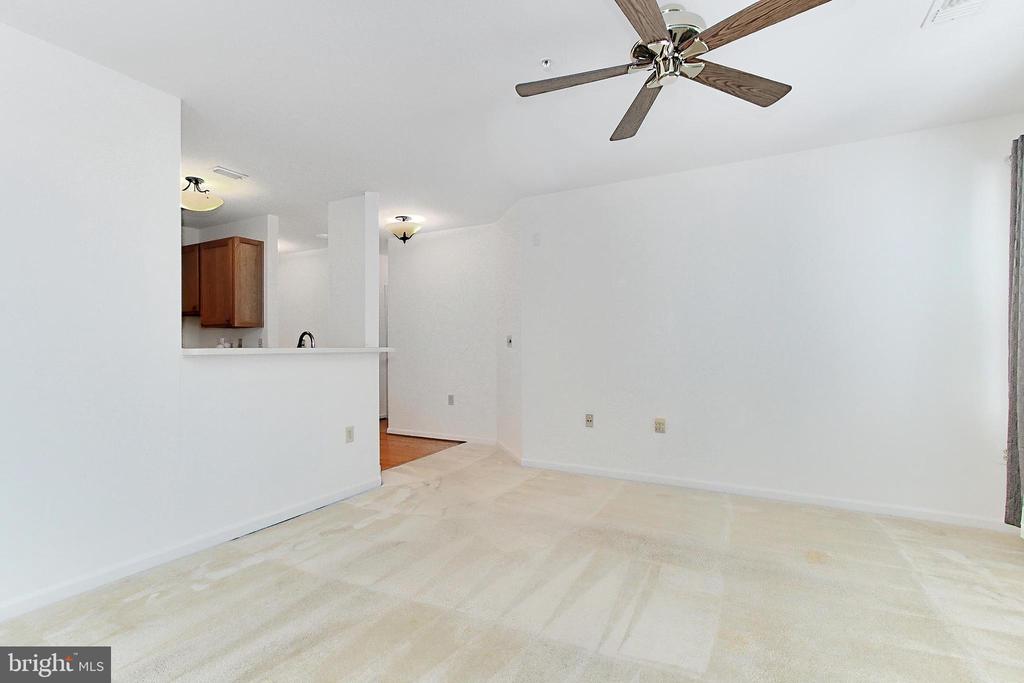 12915 Alton Sq #307