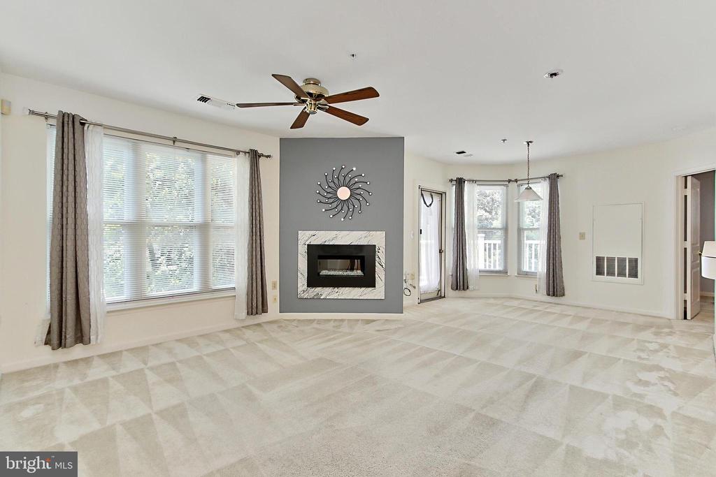 12915 Alton Sq #307