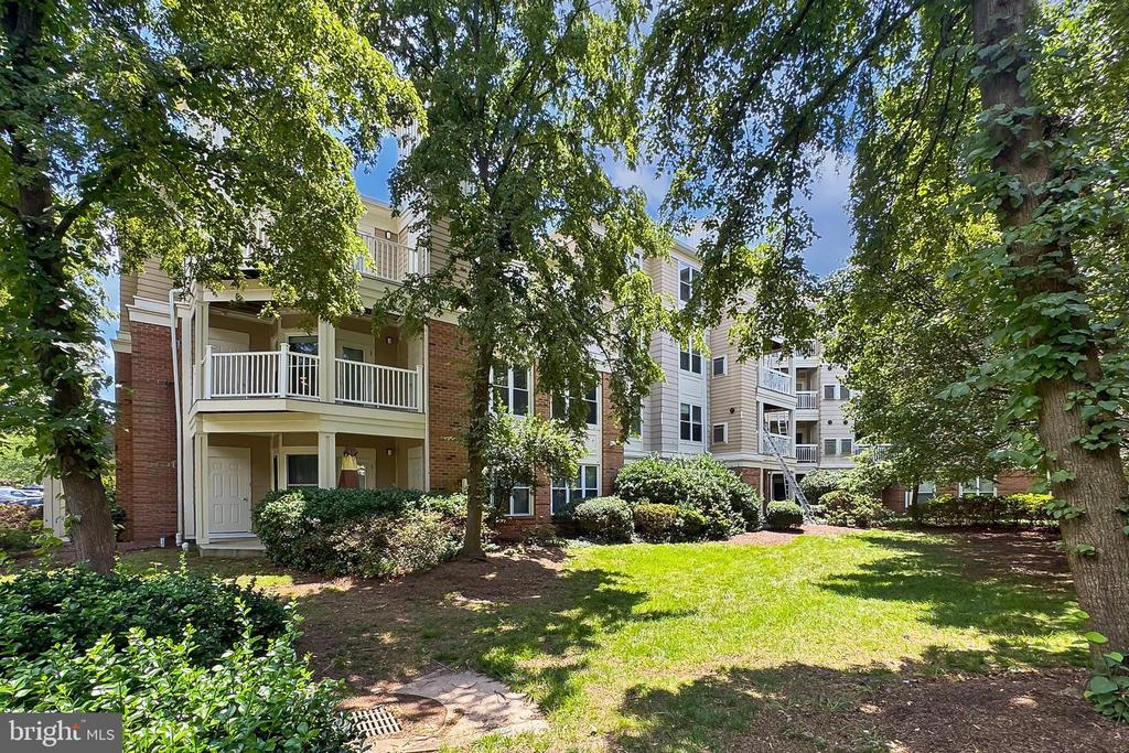 12915 Alton Sq #307