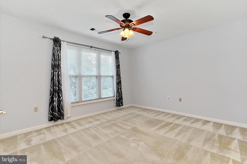 12915 Alton Sq #307