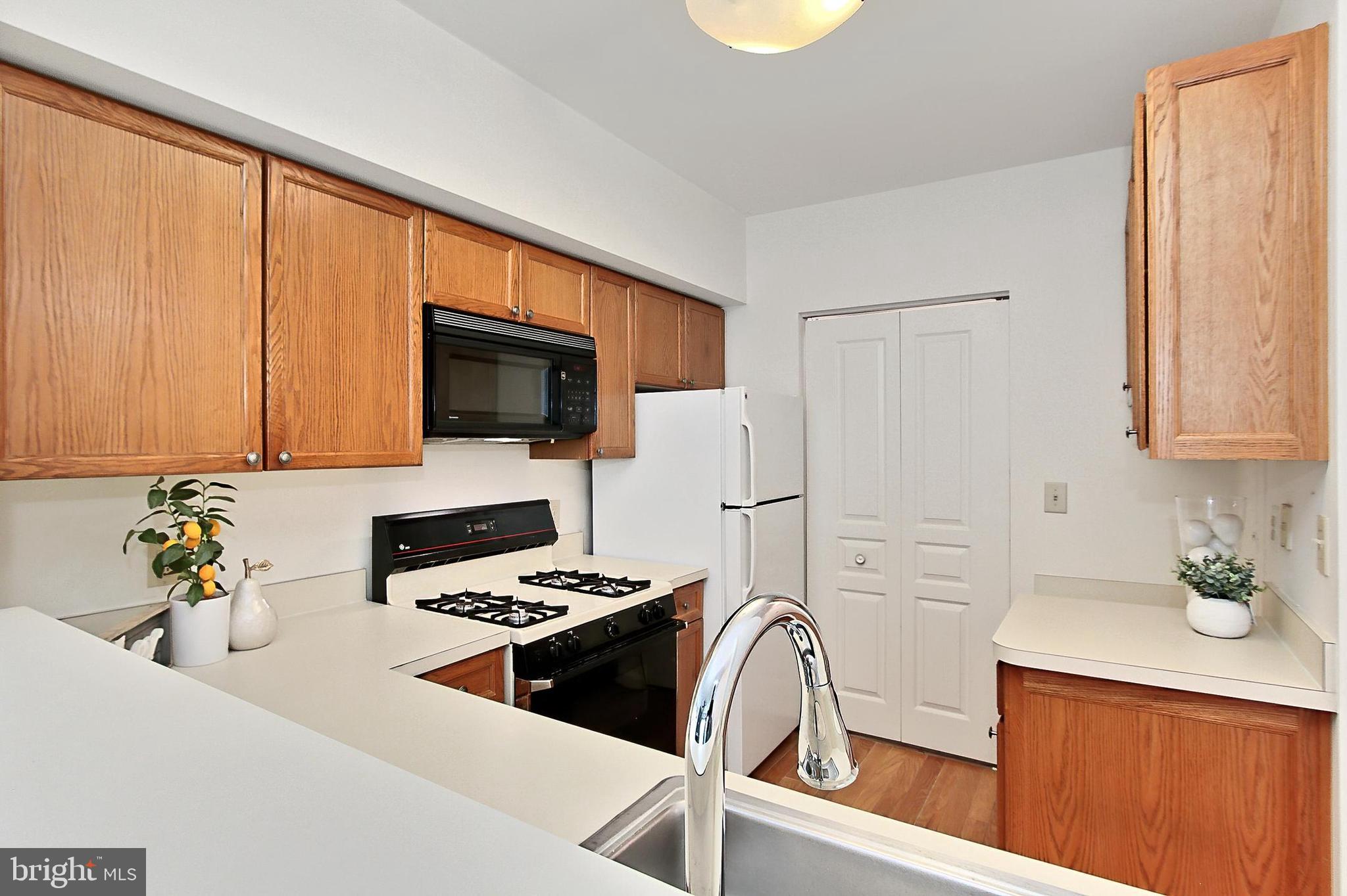 12915 Alton Sq #307