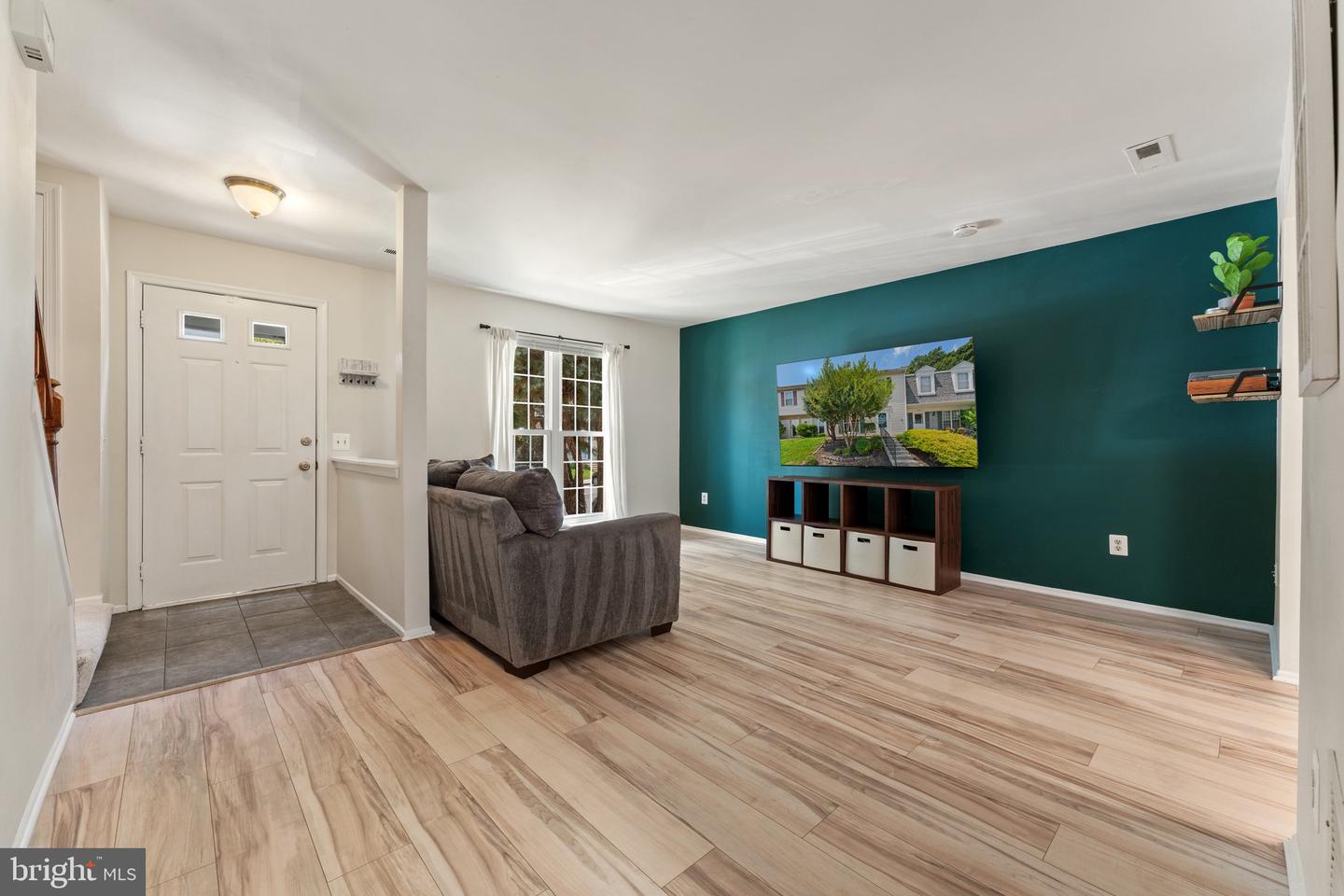 7656 Stana Ct