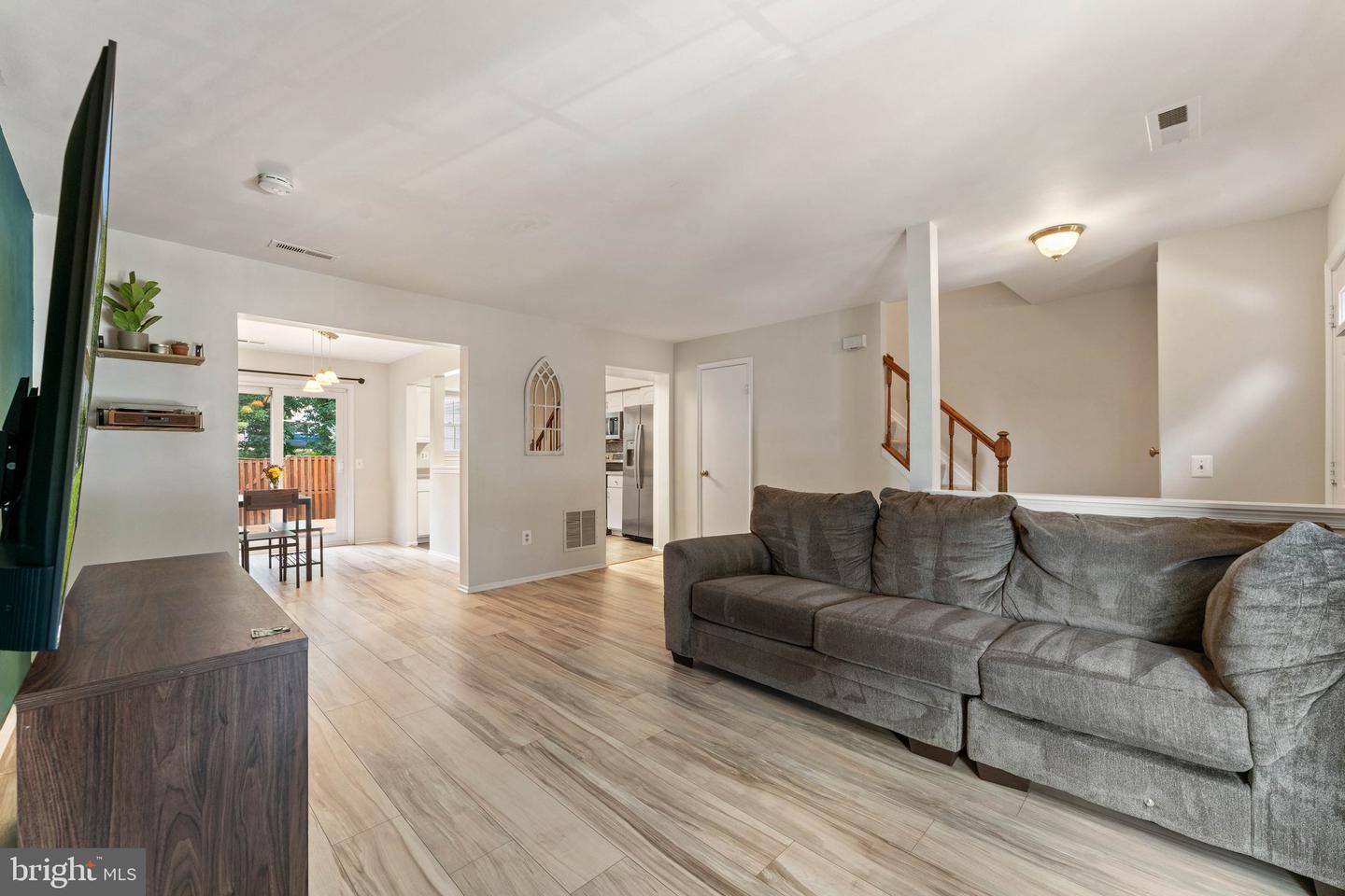 7656 Stana Ct