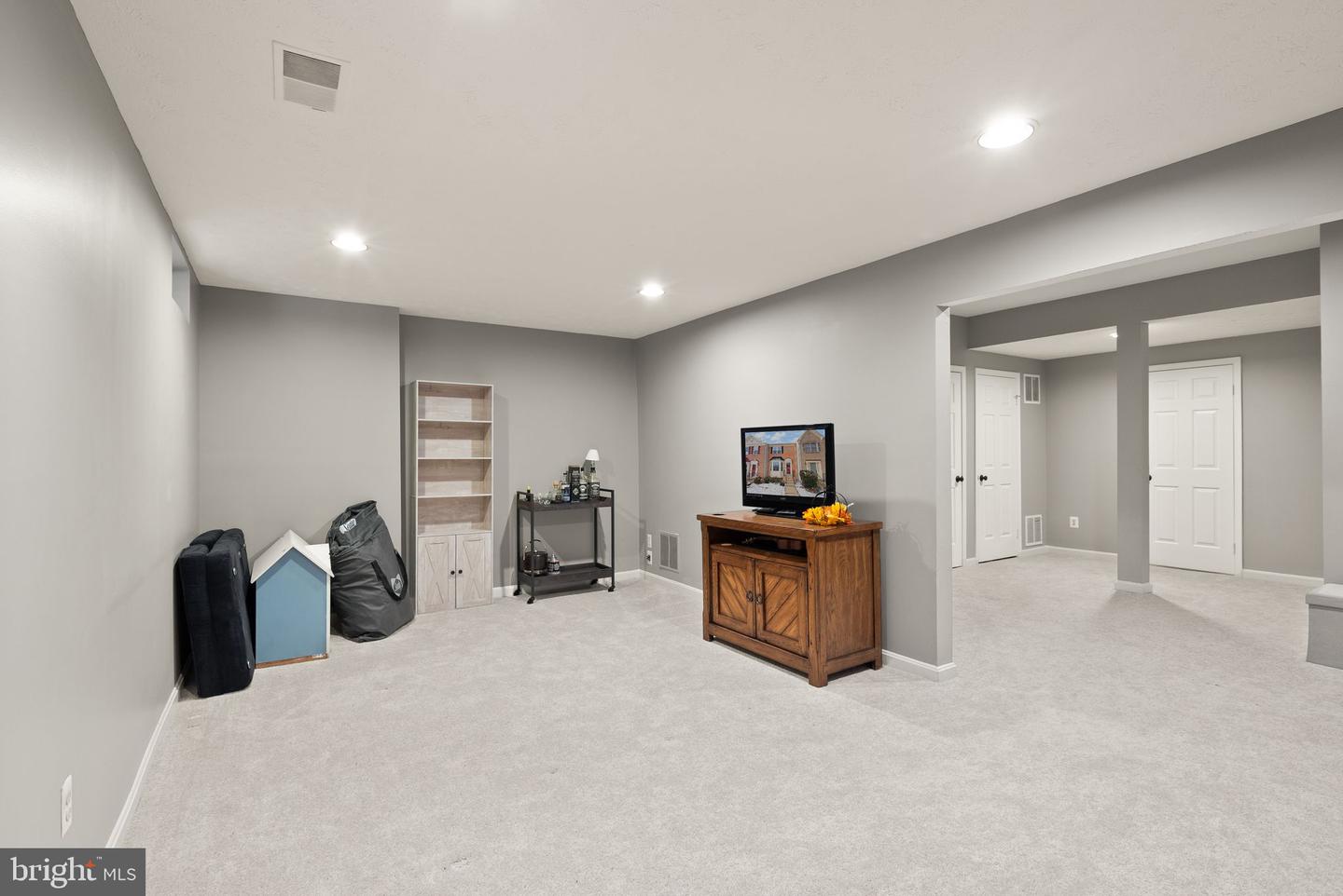 8074 Sky Blue Dr