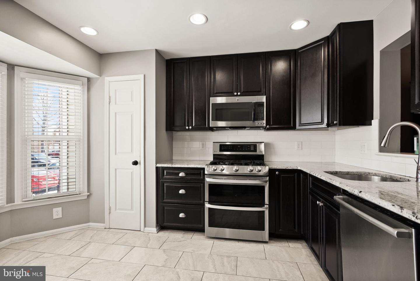 8074 Sky Blue Dr