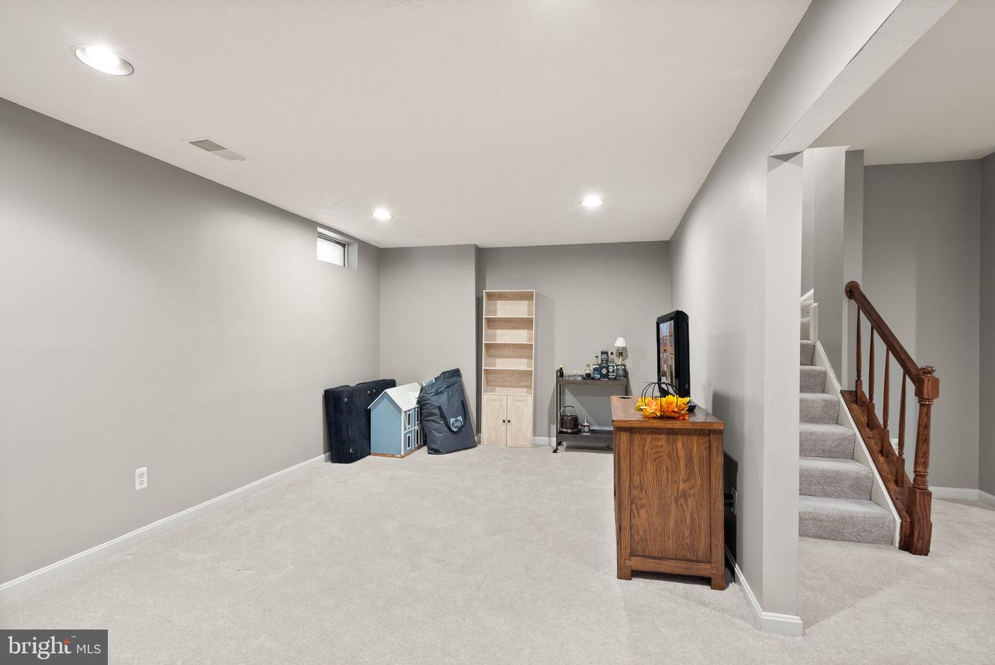 8074 Sky Blue Dr