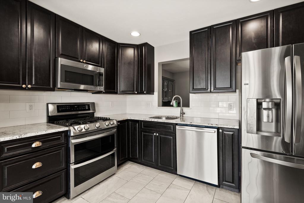 8074 Sky Blue Dr