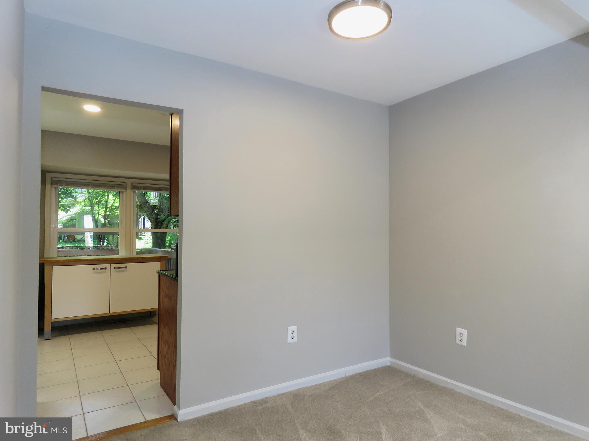 3013 HICKORY GROVE CT