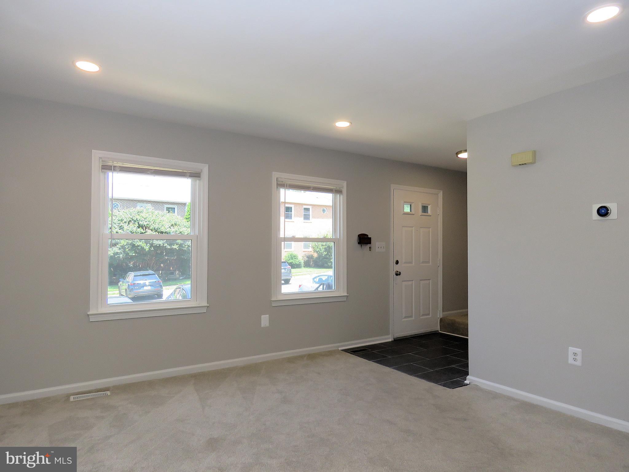 3013 HICKORY GROVE CT