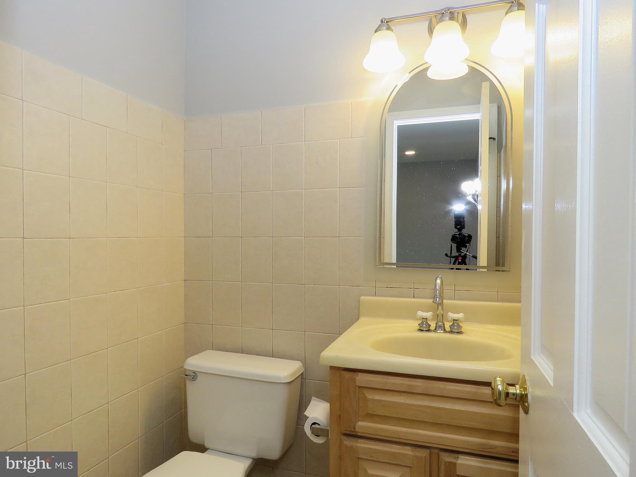 3013 HICKORY GROVE CT