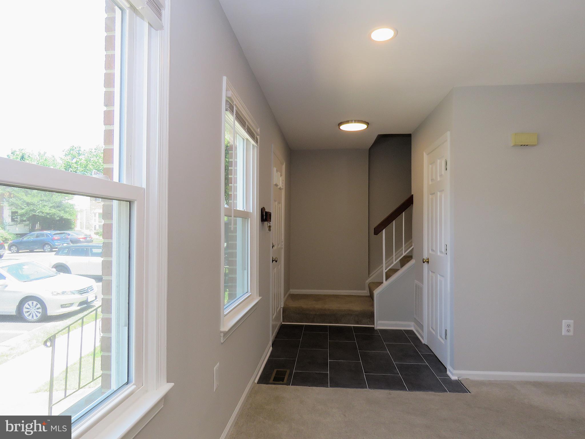 3013 HICKORY GROVE CT