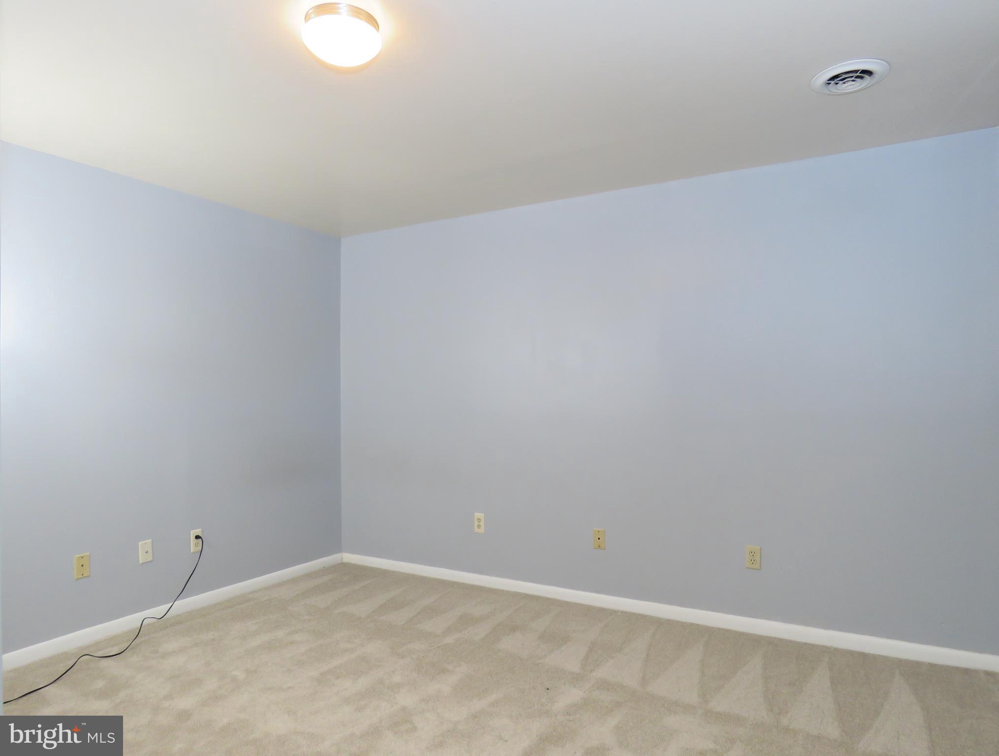 3013 HICKORY GROVE CT