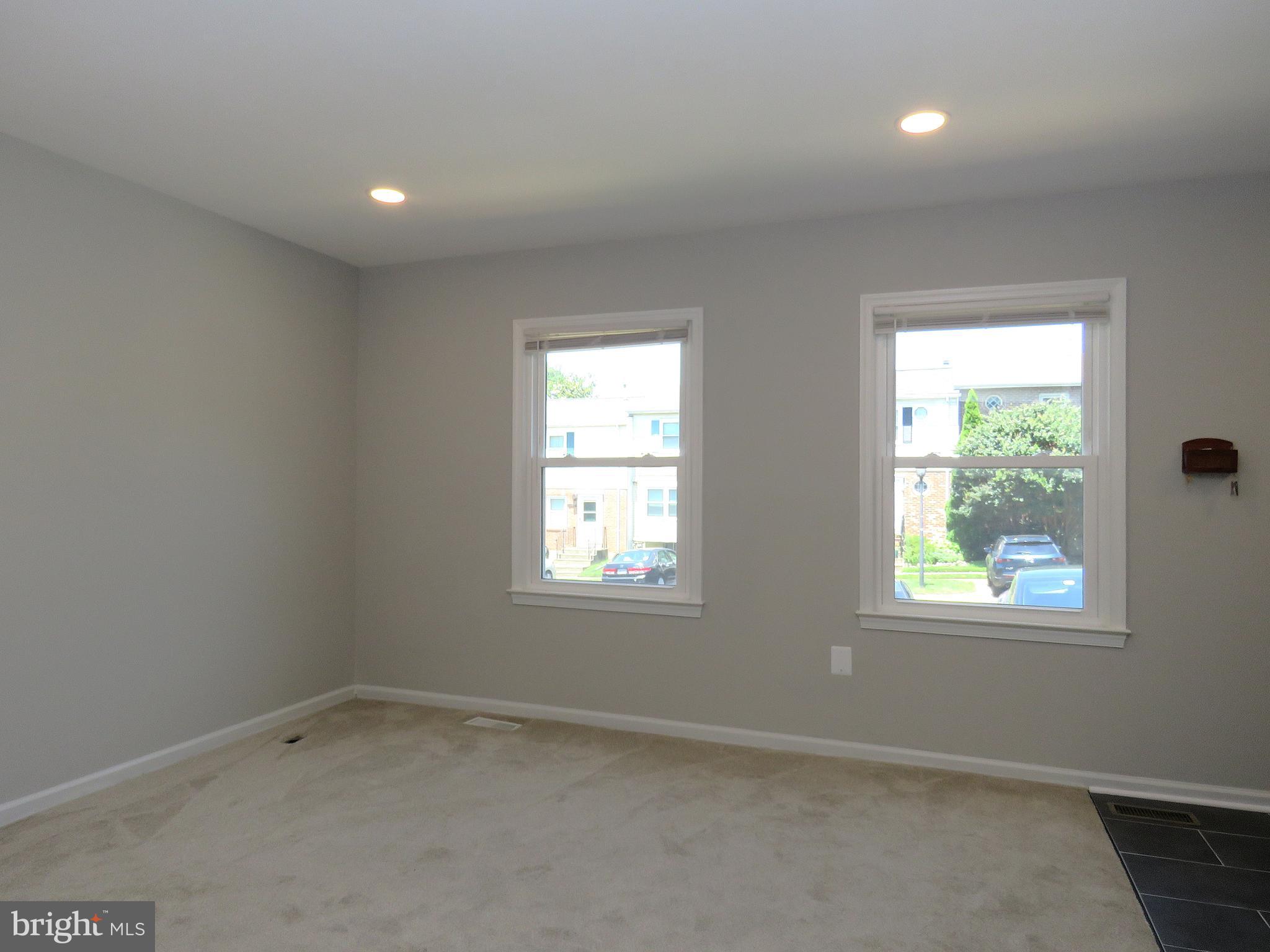 3013 HICKORY GROVE CT