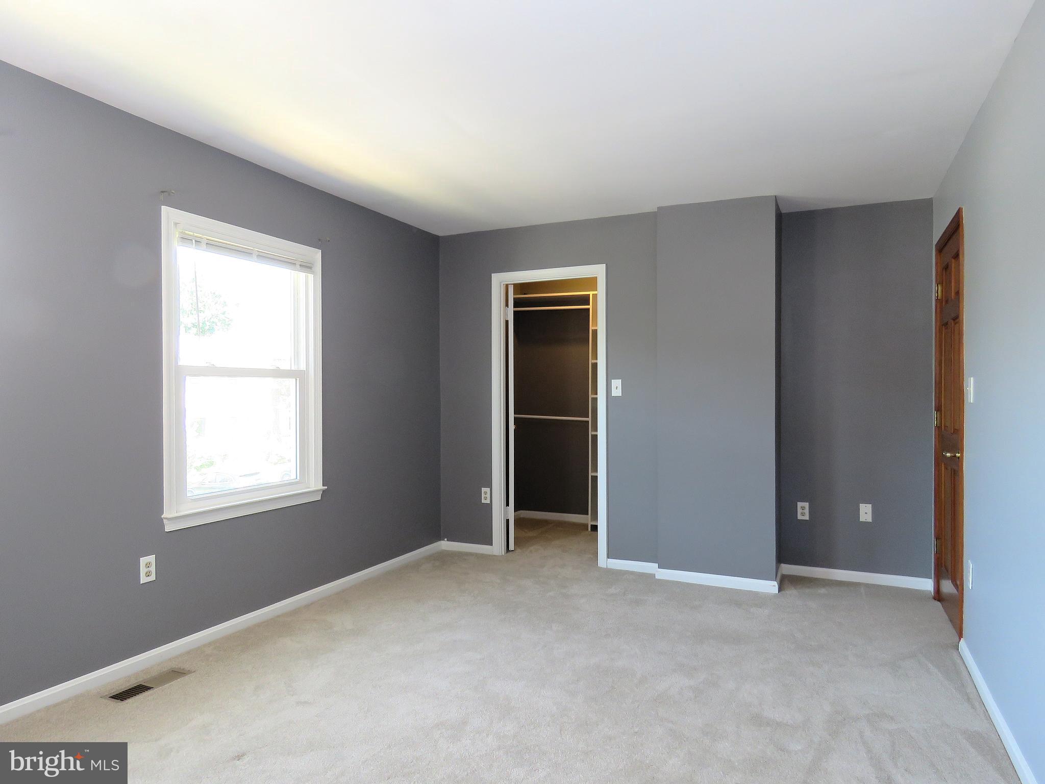 3013 HICKORY GROVE CT