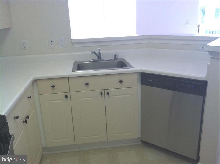 12858 FAIR BRIAR LN #12858