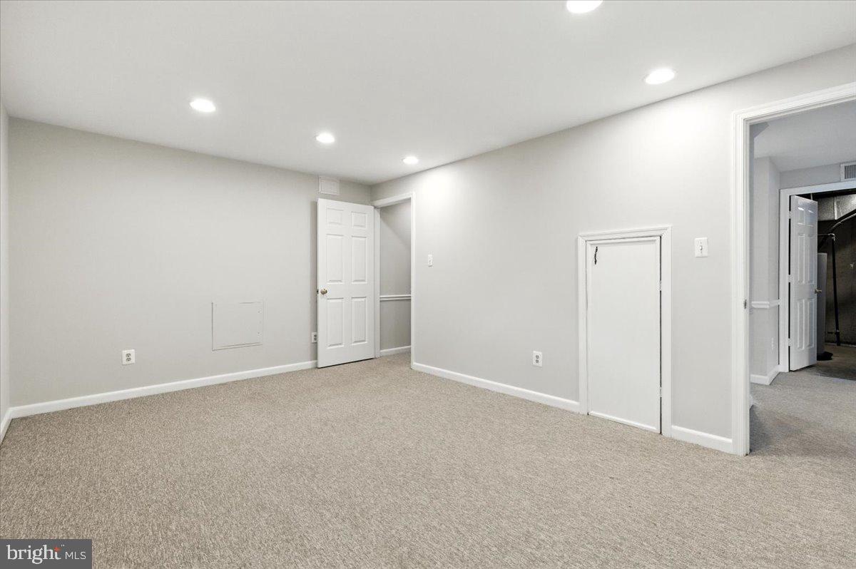 1562 KINGSTREAM CIR