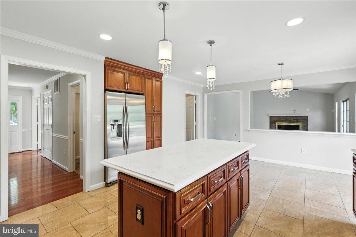 1562 KINGSTREAM CIR