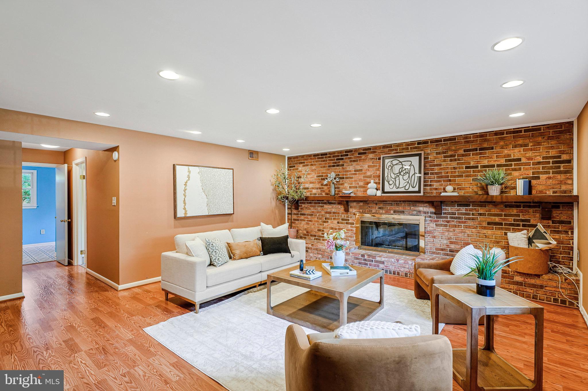 2613 East Meredith Dr