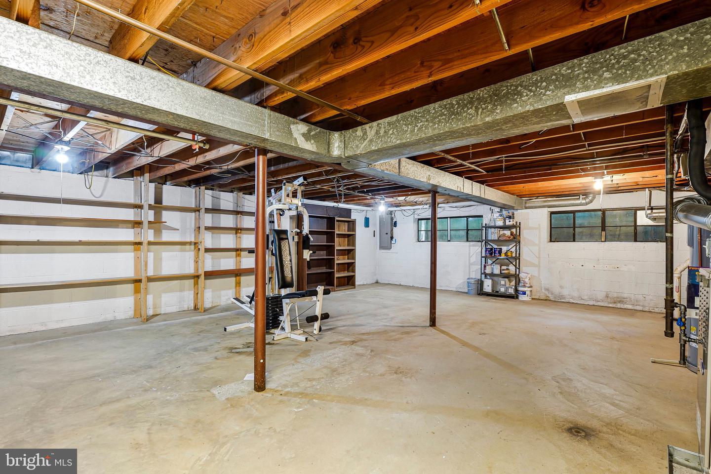 2613 East Meredith Dr