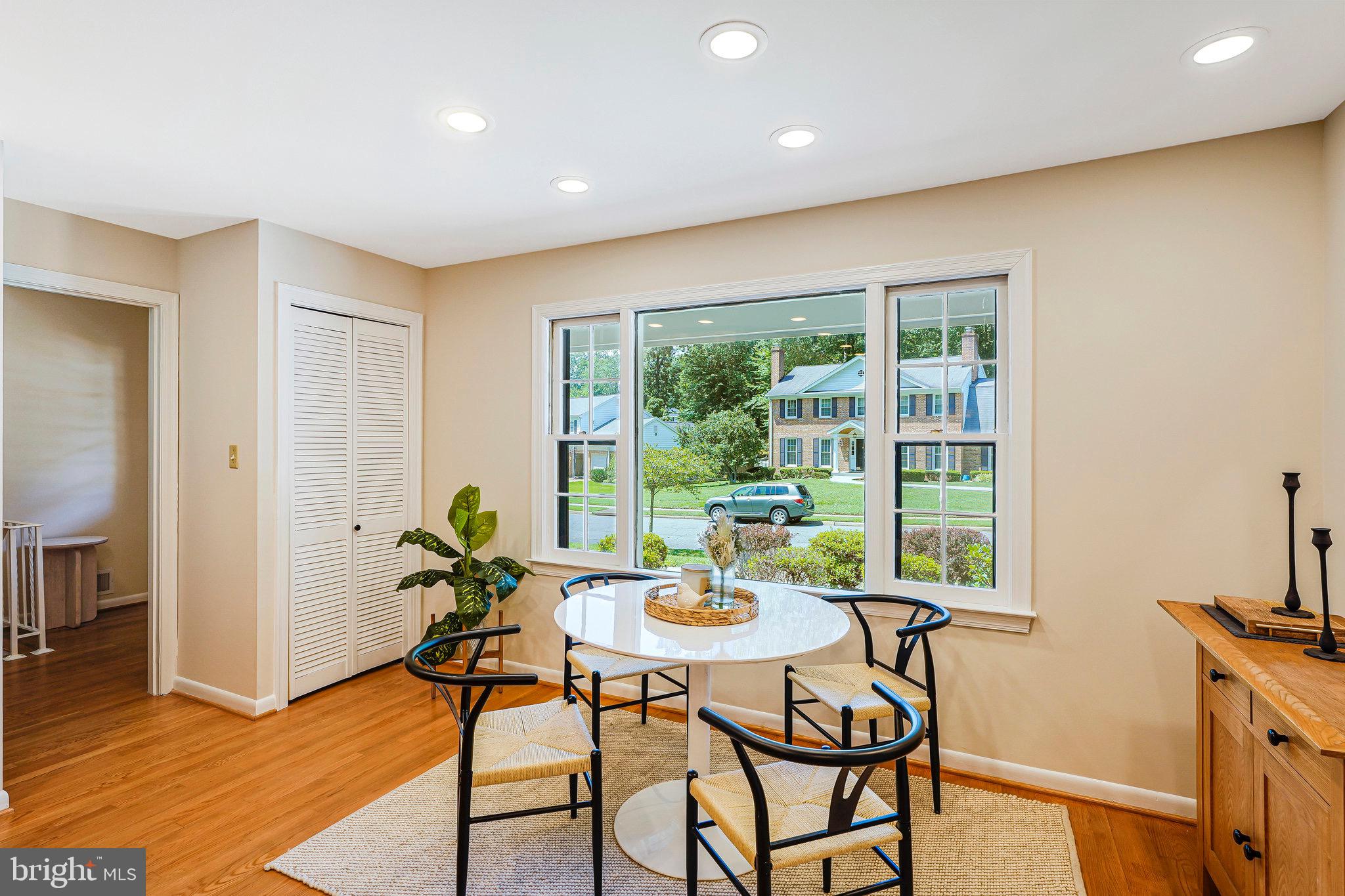 2613 East Meredith Dr
