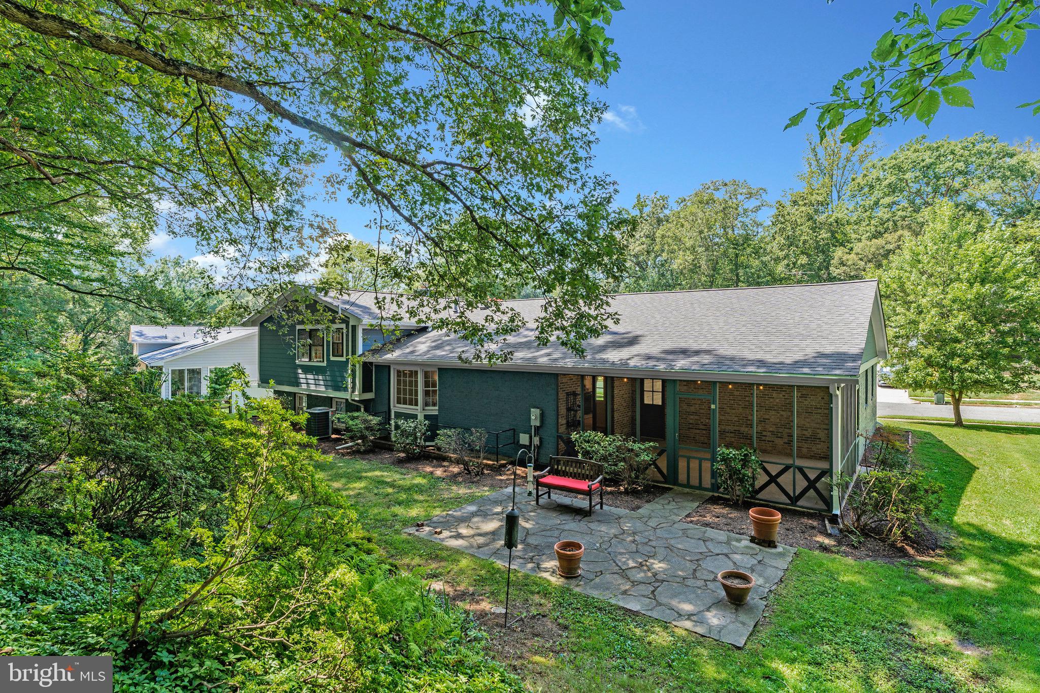 2613 East Meredith Dr