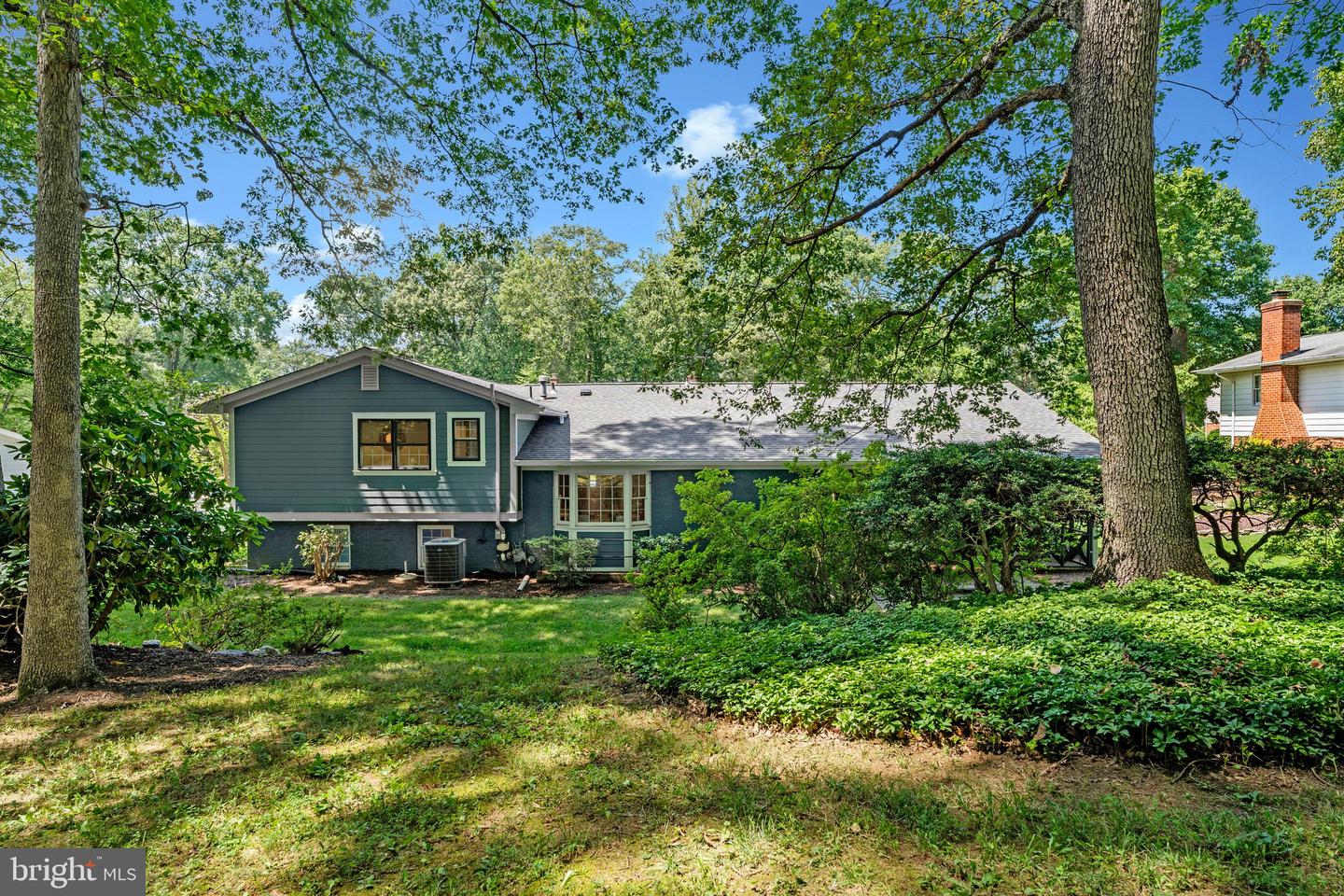 2613 East Meredith Dr