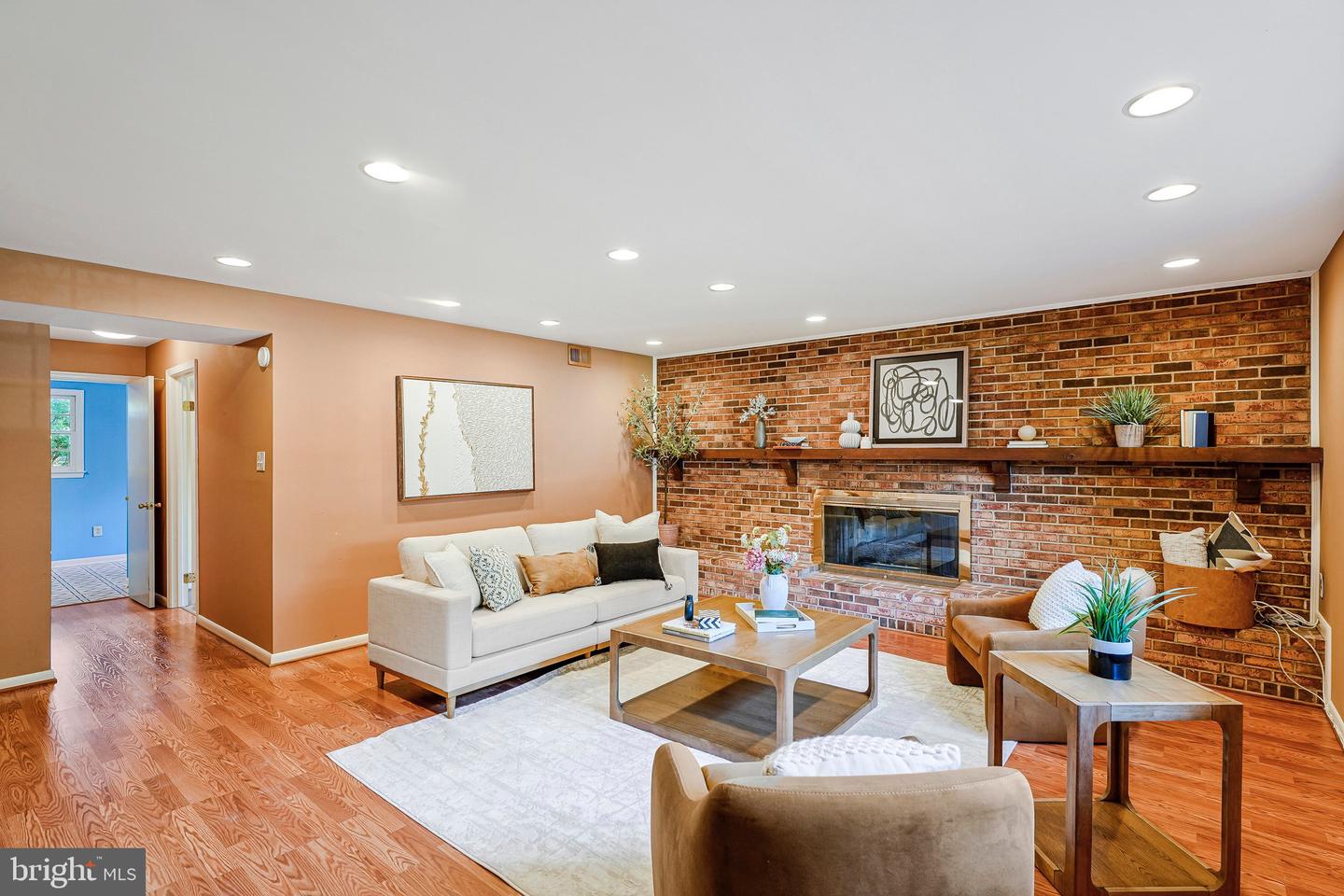 2613 East Meredith Dr