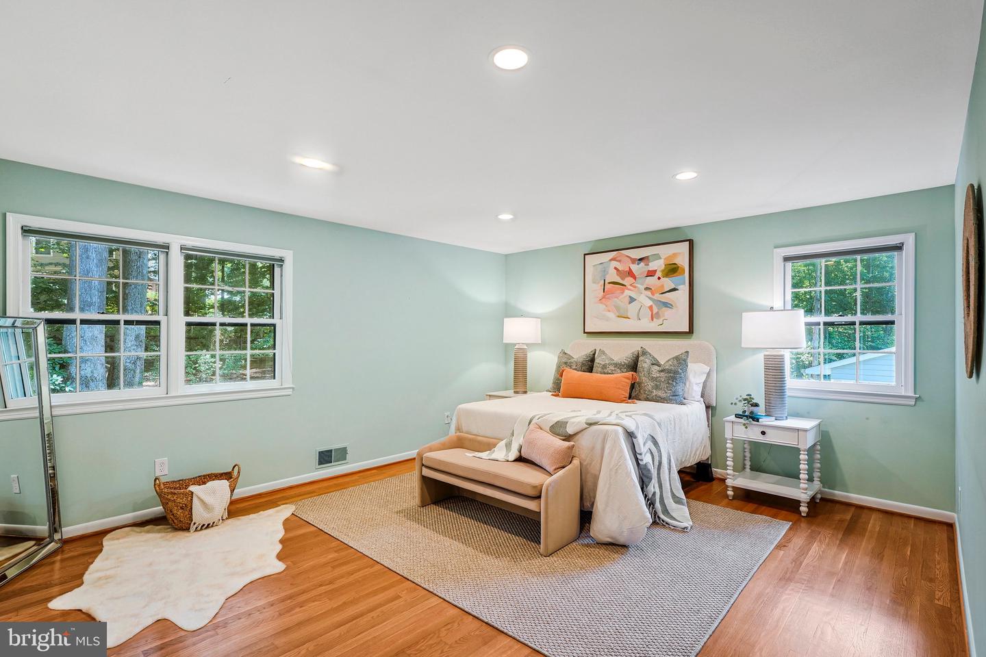 2613 East Meredith Dr